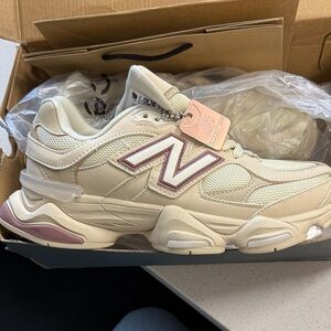 New Balance Bone Sparrow 9060 Sneakers